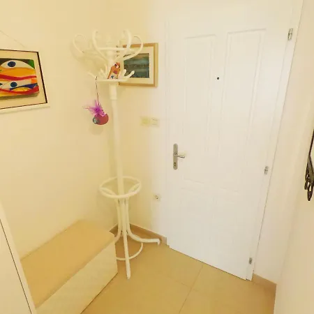 Charming - Middle Of Hvar Piazza Apartman